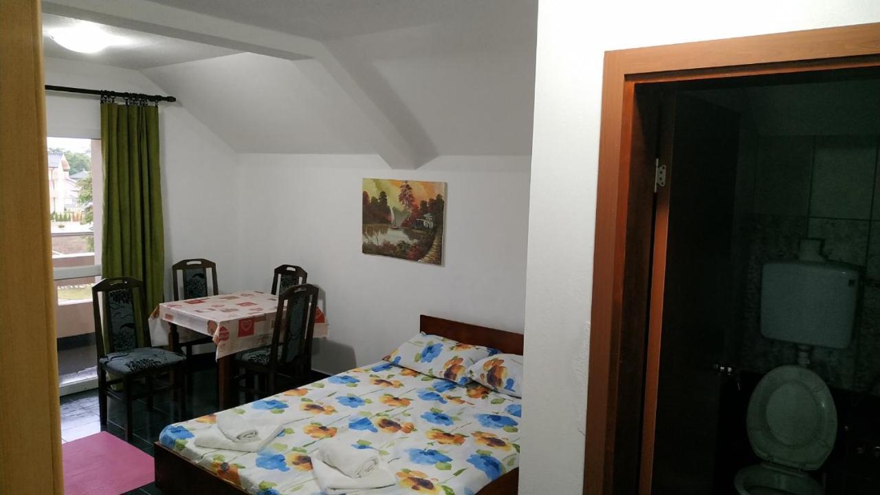 Appartamento Srebrna Nit Veliko Gradište Esterno foto