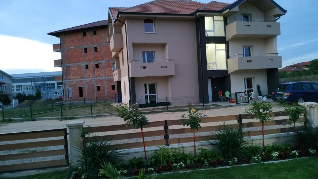 Appartamento Srebrna Nit Veliko Gradište Esterno foto